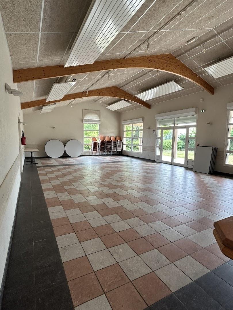 Petite Salle des 2 Lacs - Photo 2